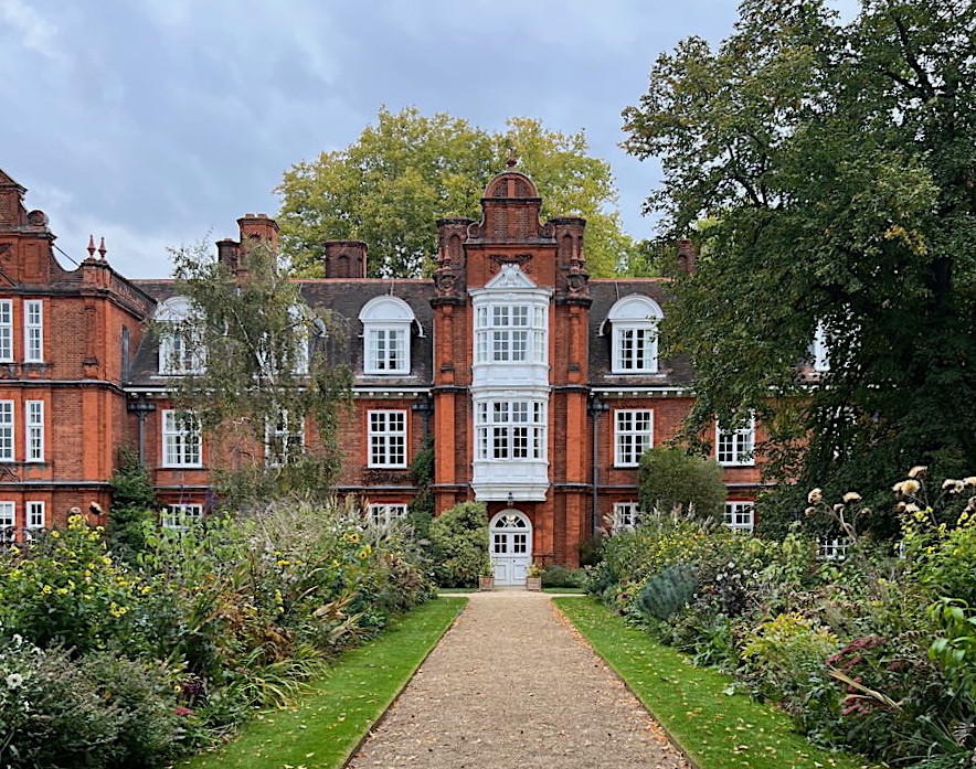 Clough Hall, Newnham