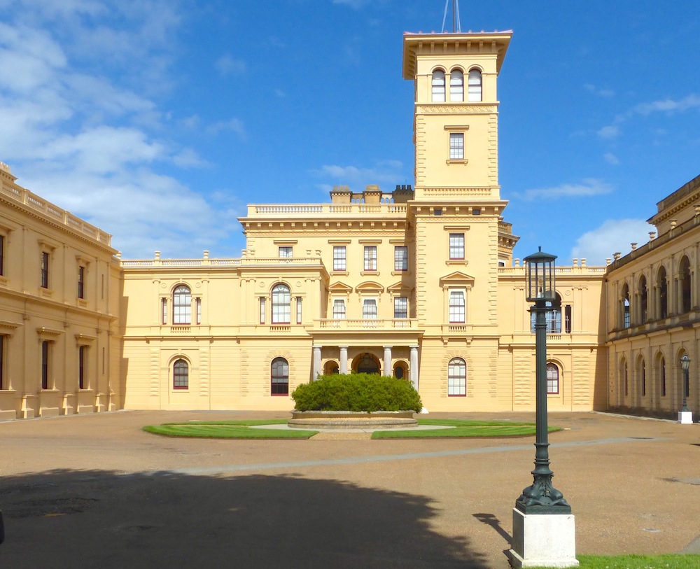 osborne-house-isle-of-wight-by-thomas-cubitt-with-prince-albert-exterior