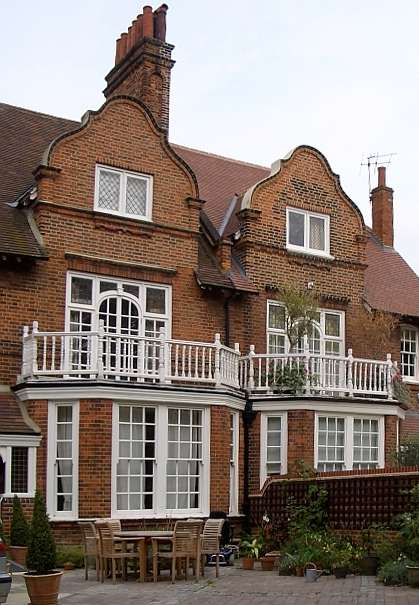 Curved-gabled houses in Bedford Park