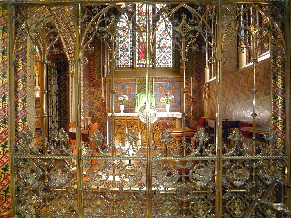 Blessed Sacrament Chapel, St Giles', Cheadle, by A. W. N. Pugin
