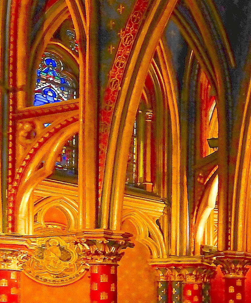 La Sainte-Chapelle, Lower Chapel columns