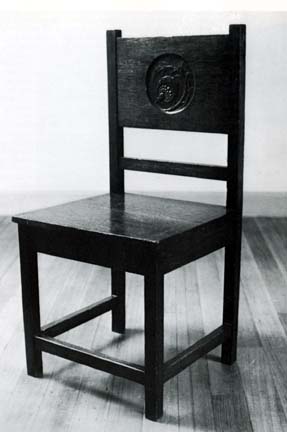  Gallery Chair
