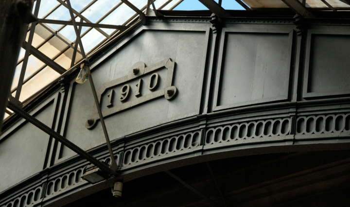 Date station opened,  Central Station, Porto, Portugal