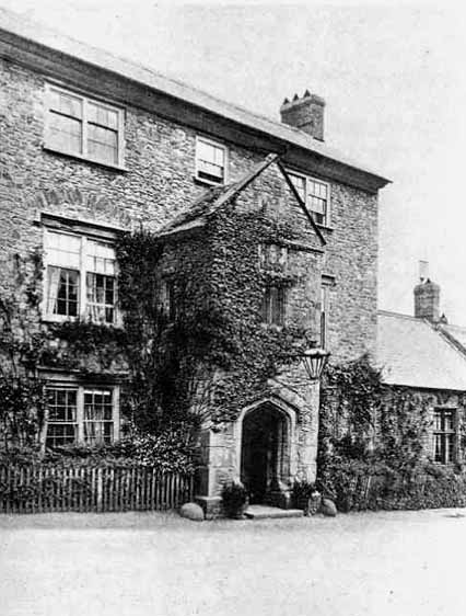 Luttrell Arms Hotel, Dunster [Hardy's Lord Quantock-Arms Hotel, Markton]