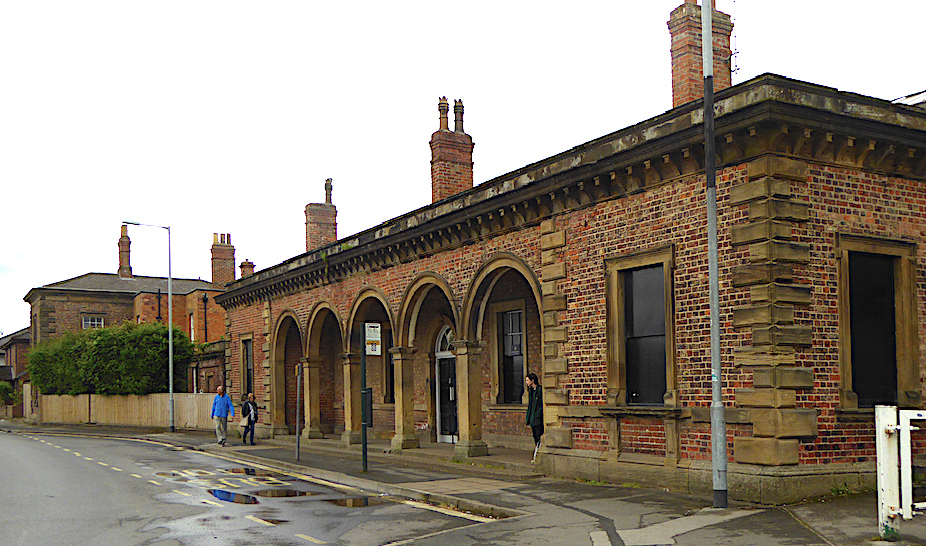 Railway station, Pocklinngton