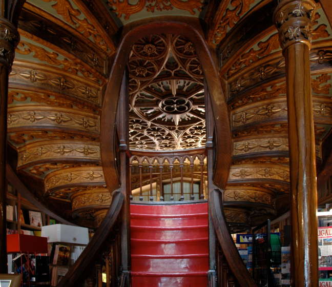 Stairway from ground floor, Livraria Chardron, 144 Rua das Carmelitas, Porto, Portugal